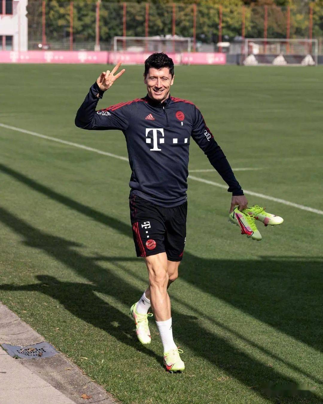 九游app-勒沃库森迎CBA常规赛关键赛，赛后外线爆发，引发热议，控场能力受关注的简单介绍